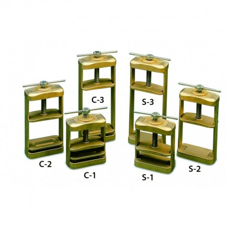 Brida de Latón Forjado para Dos Muflas Mestra  R-030100