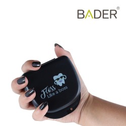 Cajas negras porta ortodoncia con mensaje BADER®️ DENTAL